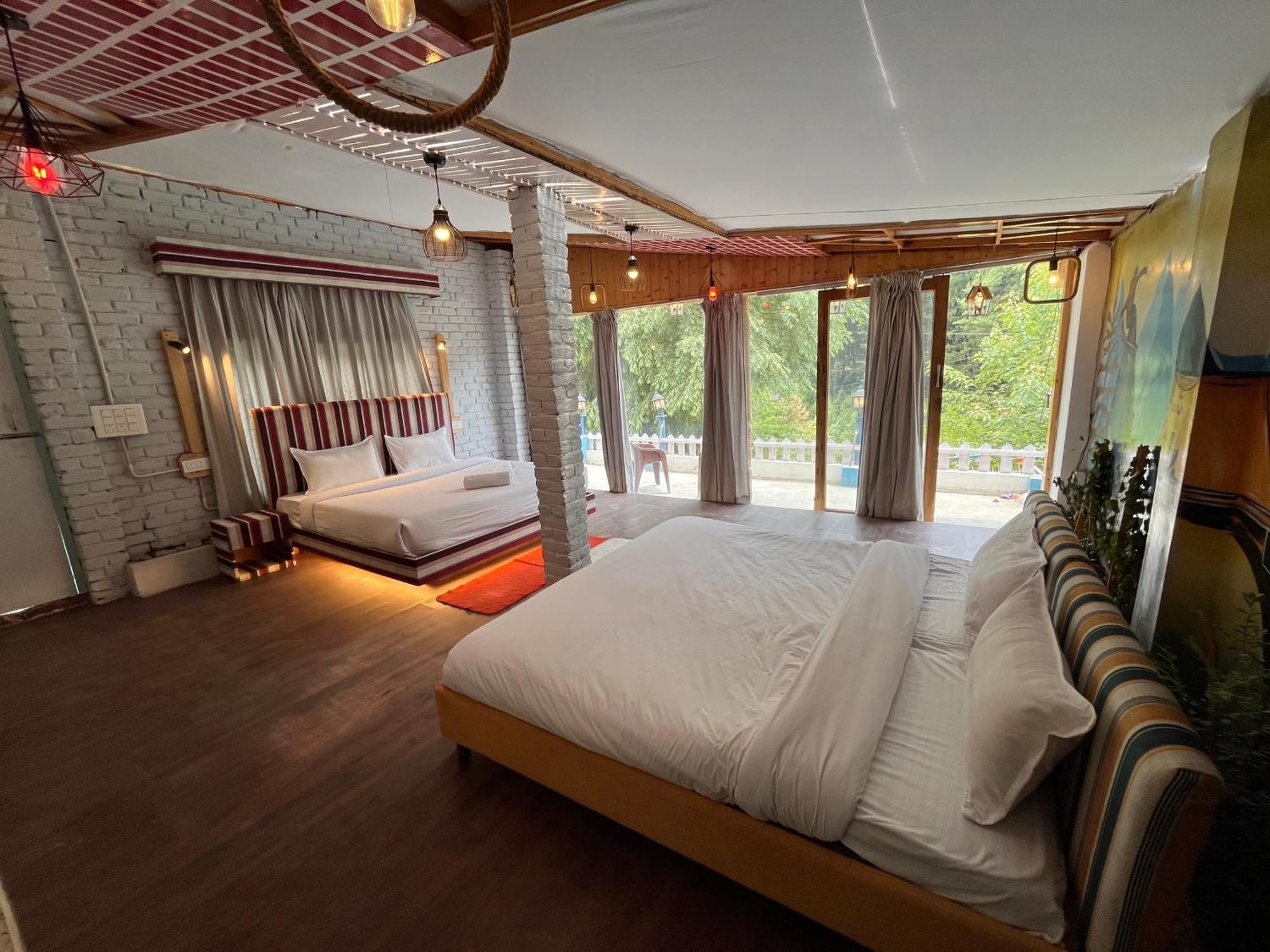 Hotel English Rose, #Personal Parking, #Petfriendly, #Garden, #Bonfire Under The Stars Манали Экстерьер фото