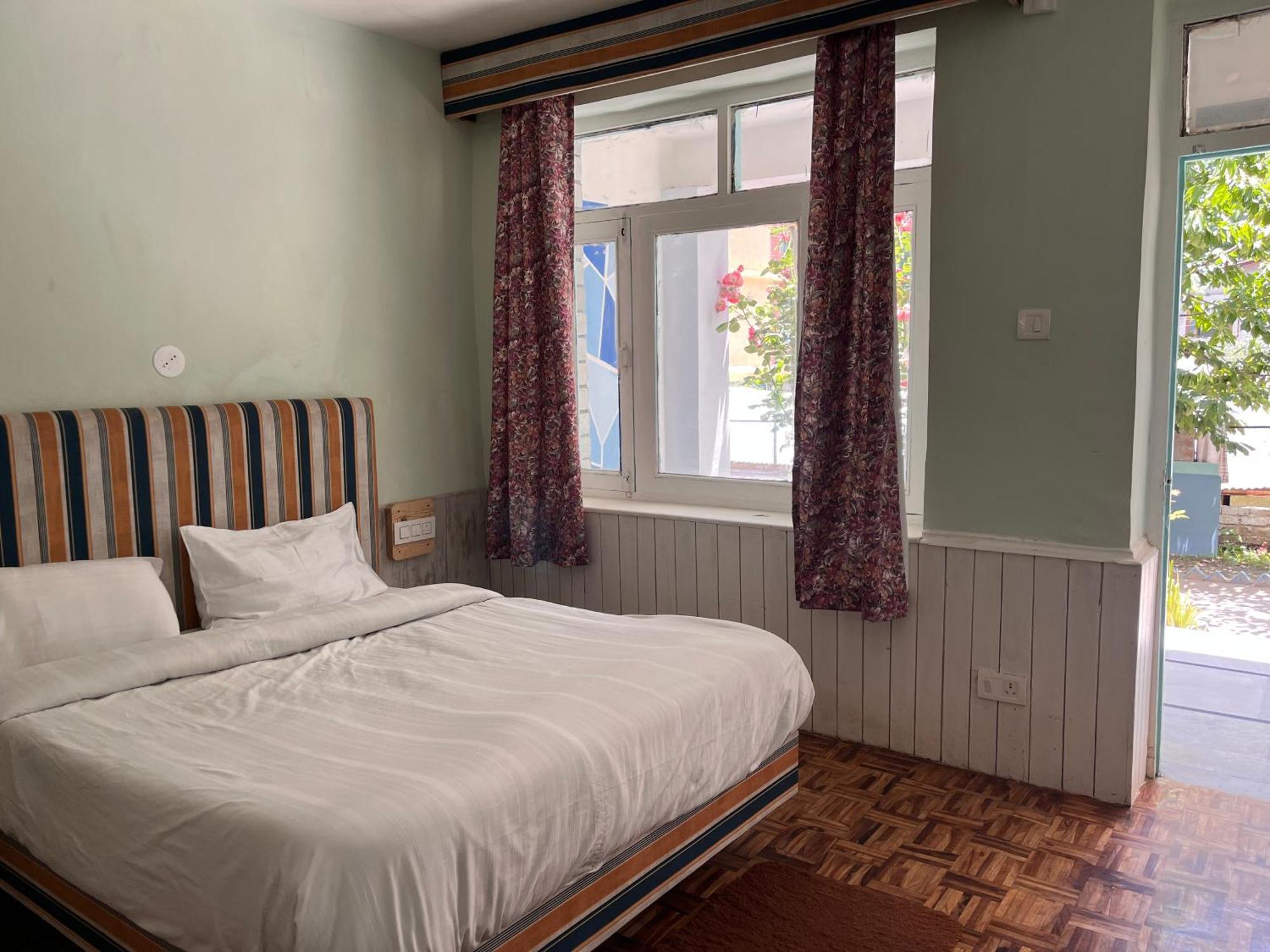 Hotel English Rose, #Personal Parking, #Petfriendly, #Garden, #Bonfire Under The Stars Манали Экстерьер фото