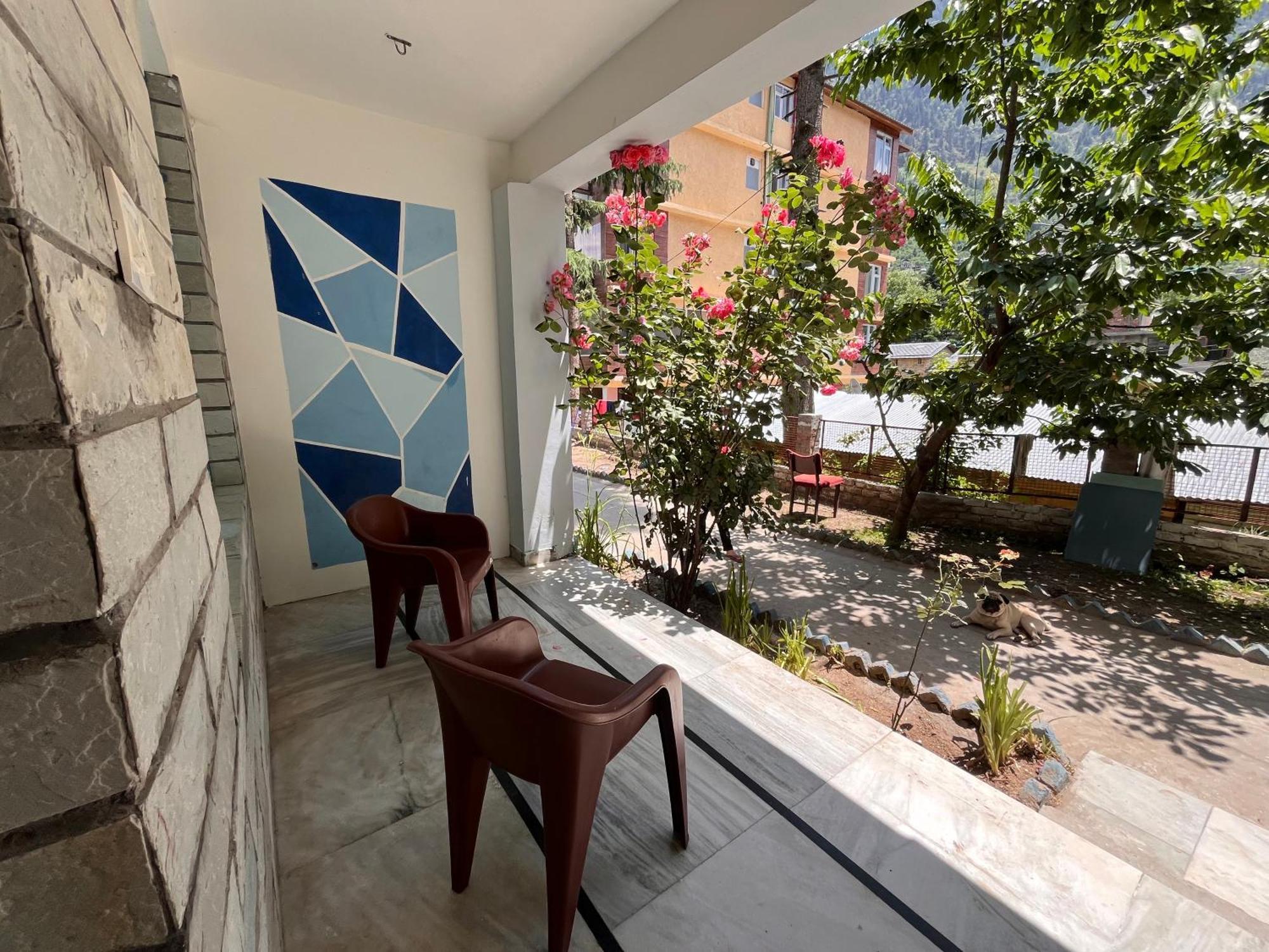 Hotel English Rose, #Personal Parking, #Petfriendly, #Garden, #Bonfire Under The Stars Манали Экстерьер фото