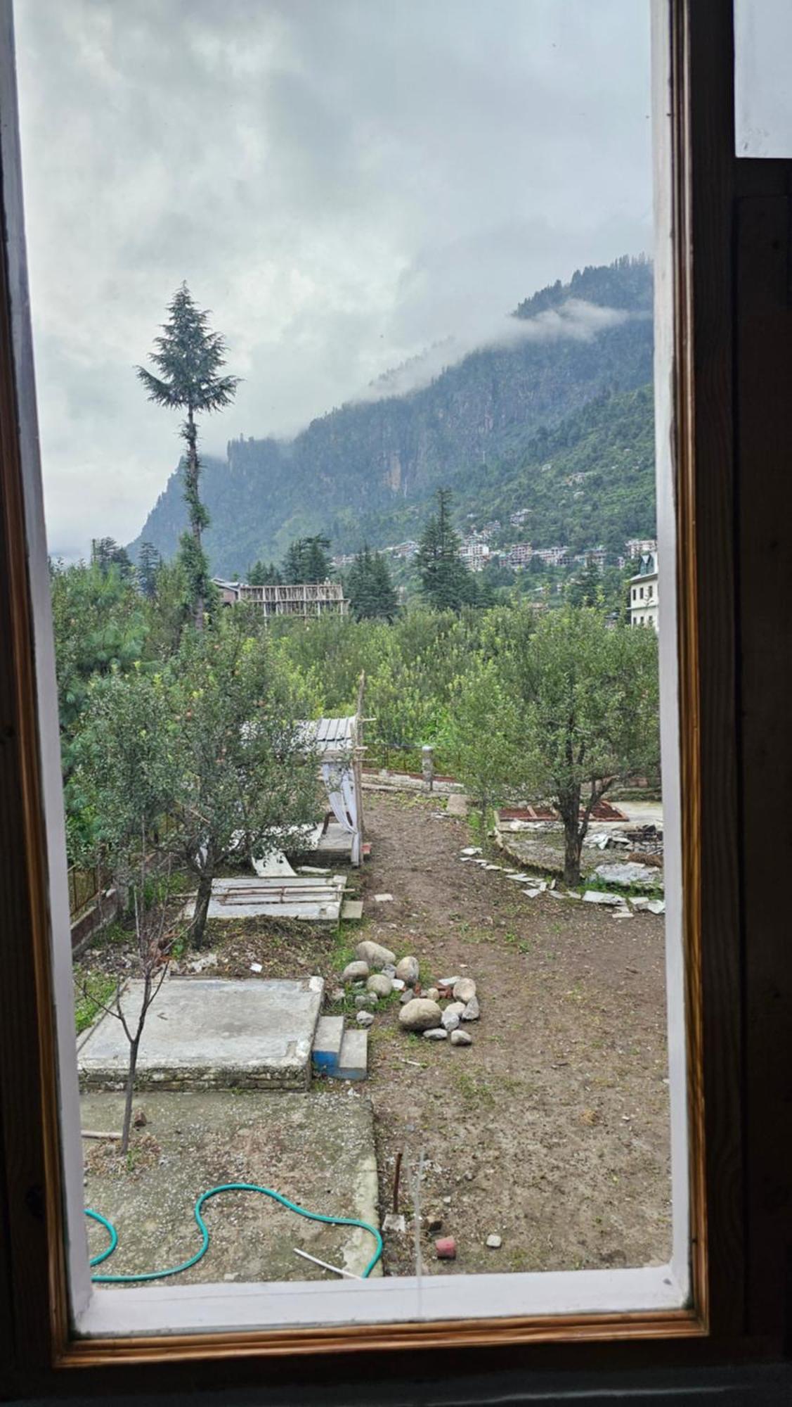 Hotel English Rose, #Personal Parking, #Petfriendly, #Garden, #Bonfire Under The Stars Манали Экстерьер фото