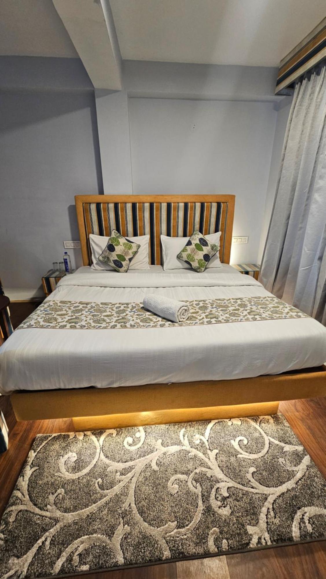 Hotel English Rose, #Personal Parking, #Petfriendly, #Garden, #Bonfire Under The Stars Манали Экстерьер фото