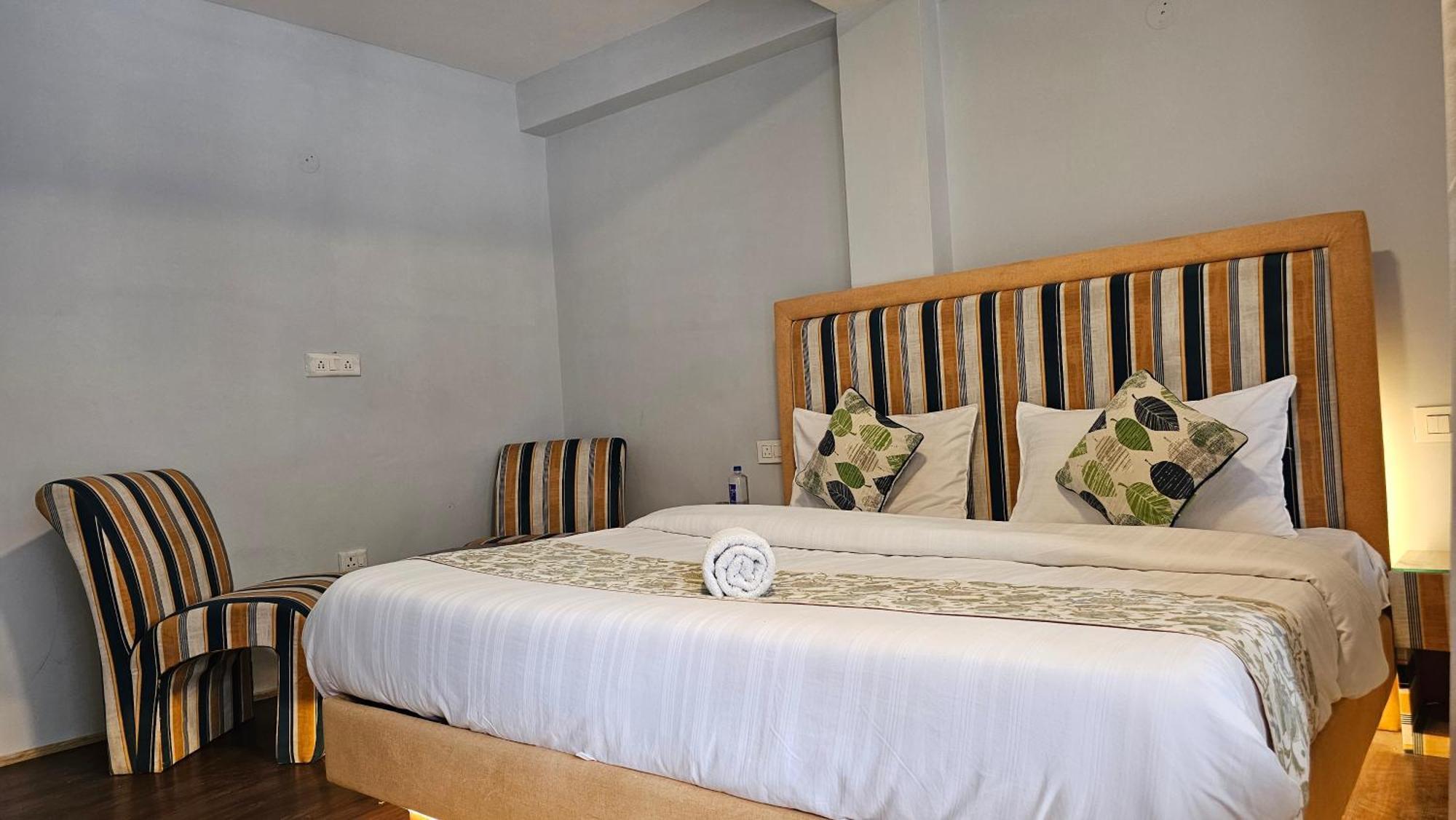 Hotel English Rose, #Personal Parking, #Petfriendly, #Garden, #Bonfire Under The Stars Манали Экстерьер фото